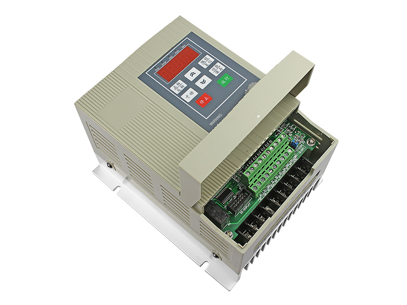 4000H通用變頻器，變頻器三相380V，變頻器廠(chǎng)家，電機(jī)變頻器
